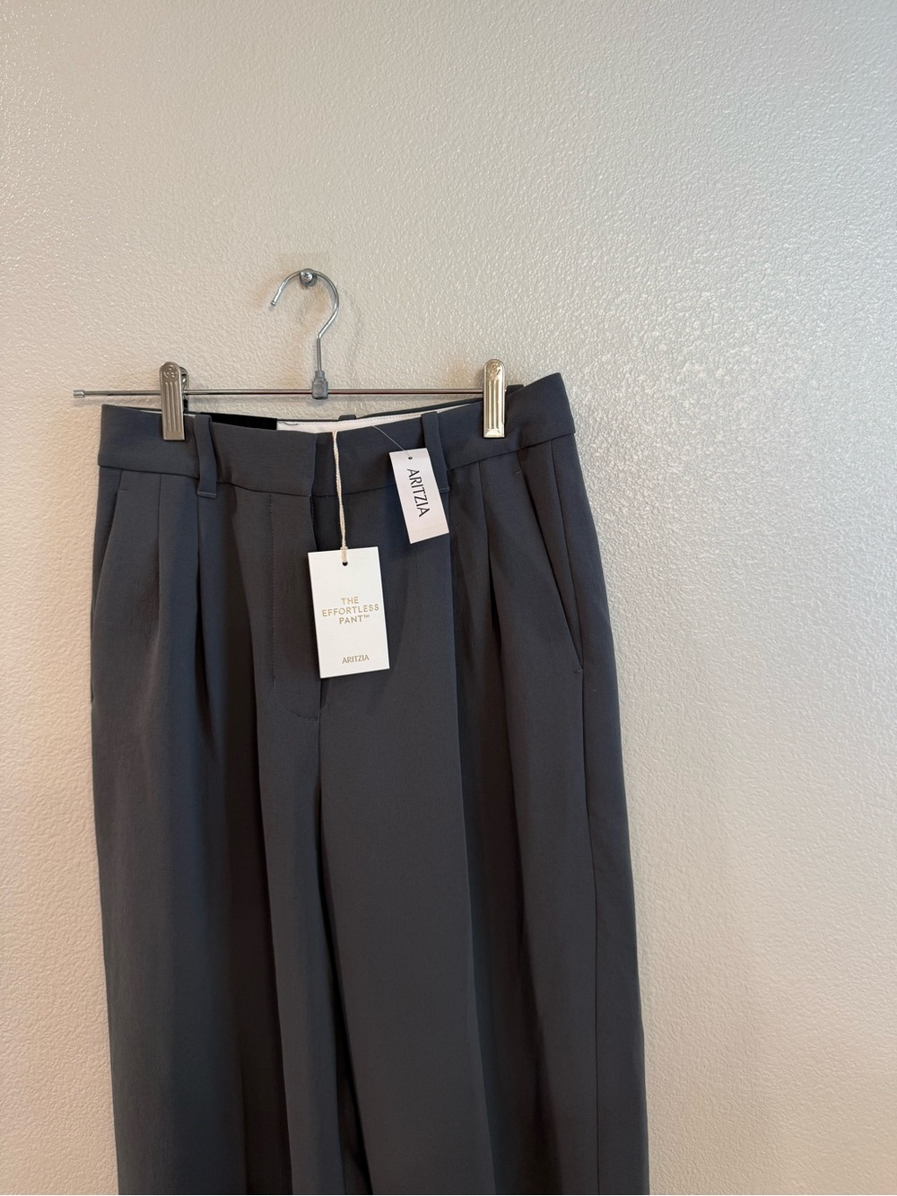 Grey Aritzia Effortless Pants Crepette - Picture 10 of 13